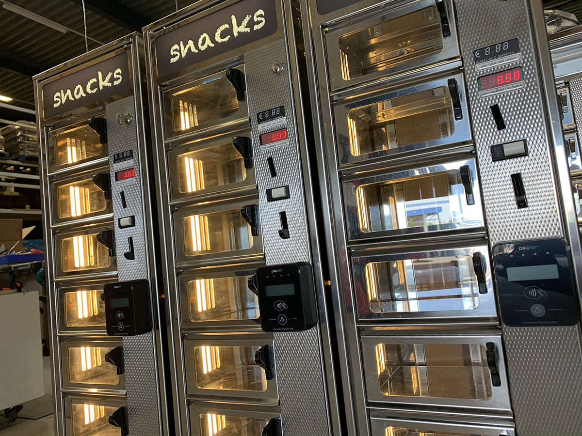 Used vending machines ADM Automaten B.V.